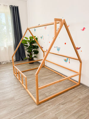 Floor bed for toddlers - Montessori house bed  - Twin bed kids - Climbing bed (Model 1)