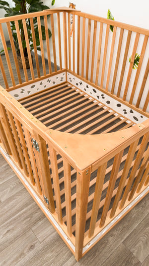 Montessori Bodenbett mit extra hohem Rausfallschutz und Lattenrost (Oasis Bett)