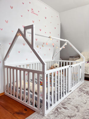 White Crib Floor Bed – Eco-Friendly Crib with Fall Protection (Model 21)