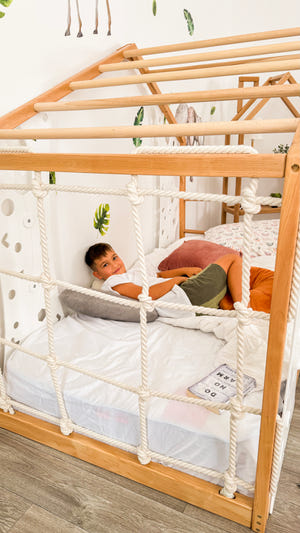Doppel-Hochbett – Kreatives Doppeldesign zum Schlafen & Spielen (Affenhimmelbett)