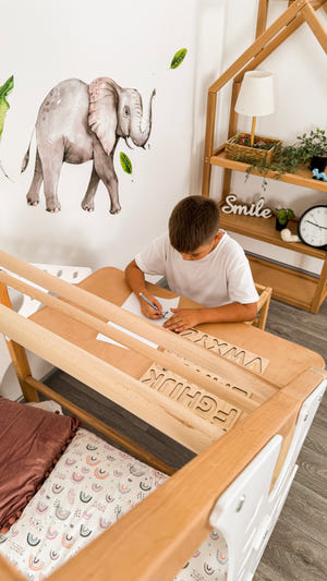 Monkey Set by Busywood (Bed&Table)