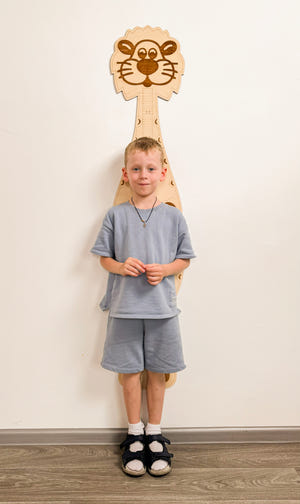 Kids Growth Chart "Lion"