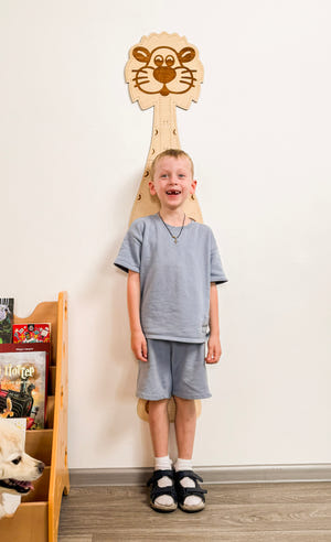 Kids Growth Chart "Lion"