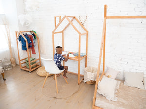 House Learning table 7 colors