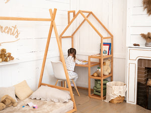 House Learning table with shelves