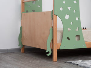 Table for Gym bed by Busywood