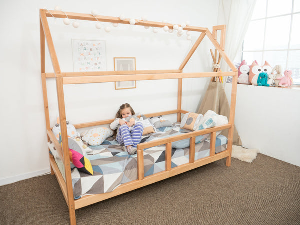 Montessori Bed House Bed with legs (Model 2), фото 1