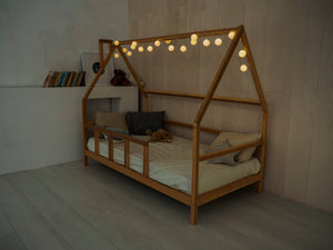 Montessori House Toddler Bed with legs (Model 1)