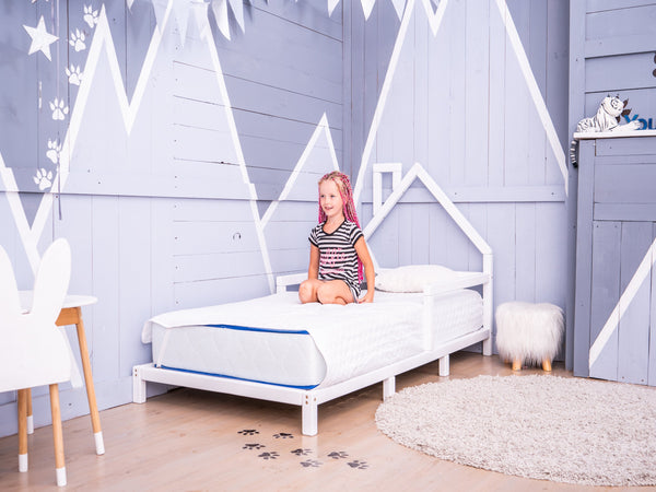 Montessori Wood House Bed Frame for Toddler with legs (Model 3), фото 2