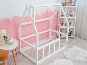 Montessori bed crib on floor without slats (Model 1)
