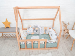 Montessori bed crib on floor without slats (Model 1)