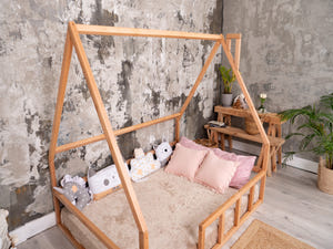 Platform Montessori floor bed for Toddler without slats Natural color (Model 1)