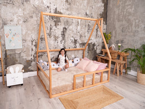 Platform Montessori floor bed for Toddler without slats Natural color (Model 1)