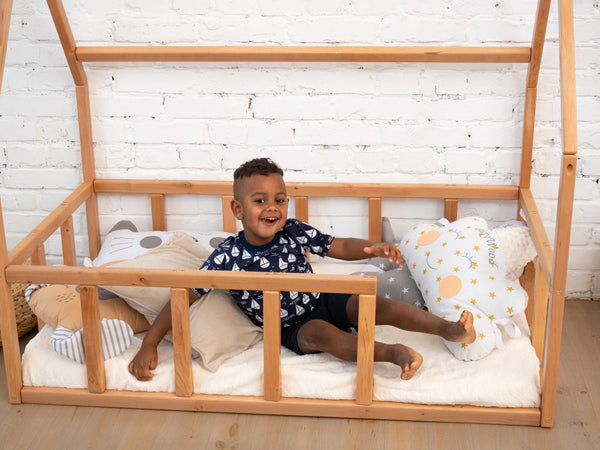 Montessori Toddler Twin Floor Bed Climbing Bed (Model 1)