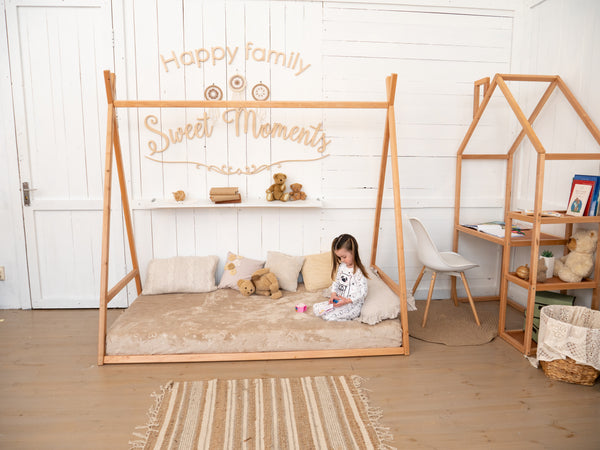 Kids teepee Montessori toddler bed on floor (Model 4)